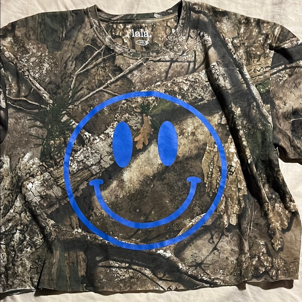 Dressed in LALA Brown and Blue Short Sleeve Tees